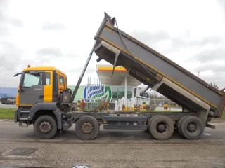 MAN TGS 2016 - 35.400 8X4 RHD imagem 2