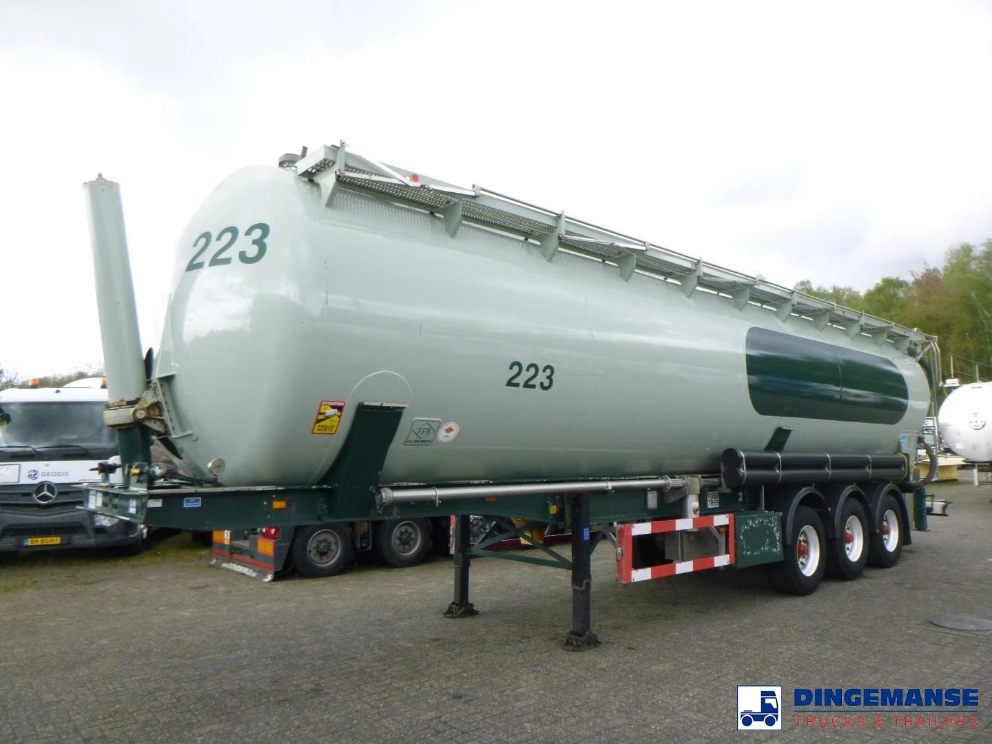 Feldbinder Powder tank alu 60 m3 (tipping) 2005 obrázek 1