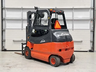 Linde 2003 - E30/600-03 afbeelding 3 miniatuur