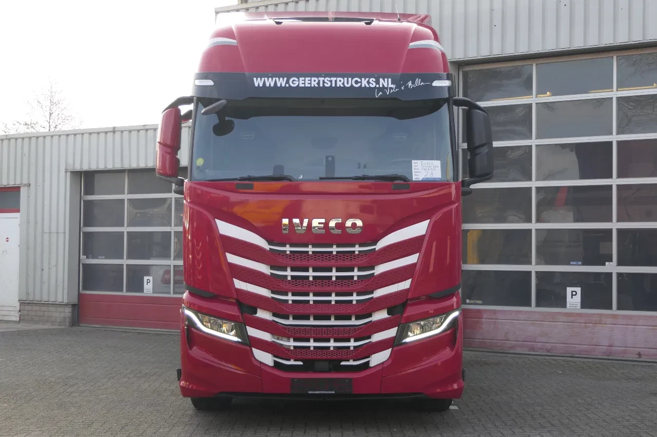 Iveco S-WAY 510 2021 - | Hydraulic | Retarder | 637466Km | 2021 | 2 Tanks | Smart Tacho 2 | Alcoas | Full Spoiler | Stand Klima | Navi | Belgium Truck obrázek 2