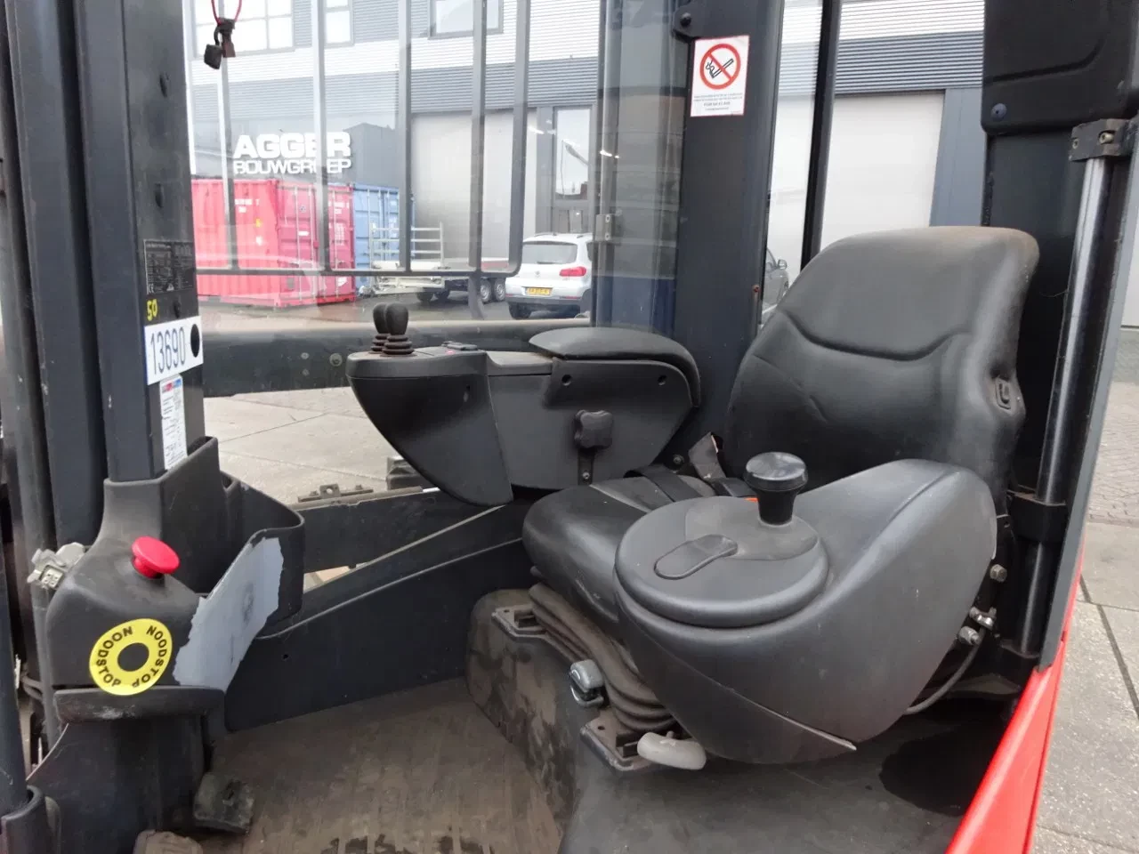 Linde 2006 - R16X / 1600 kg / Reachtruck / Only for parts! afbeelding 5