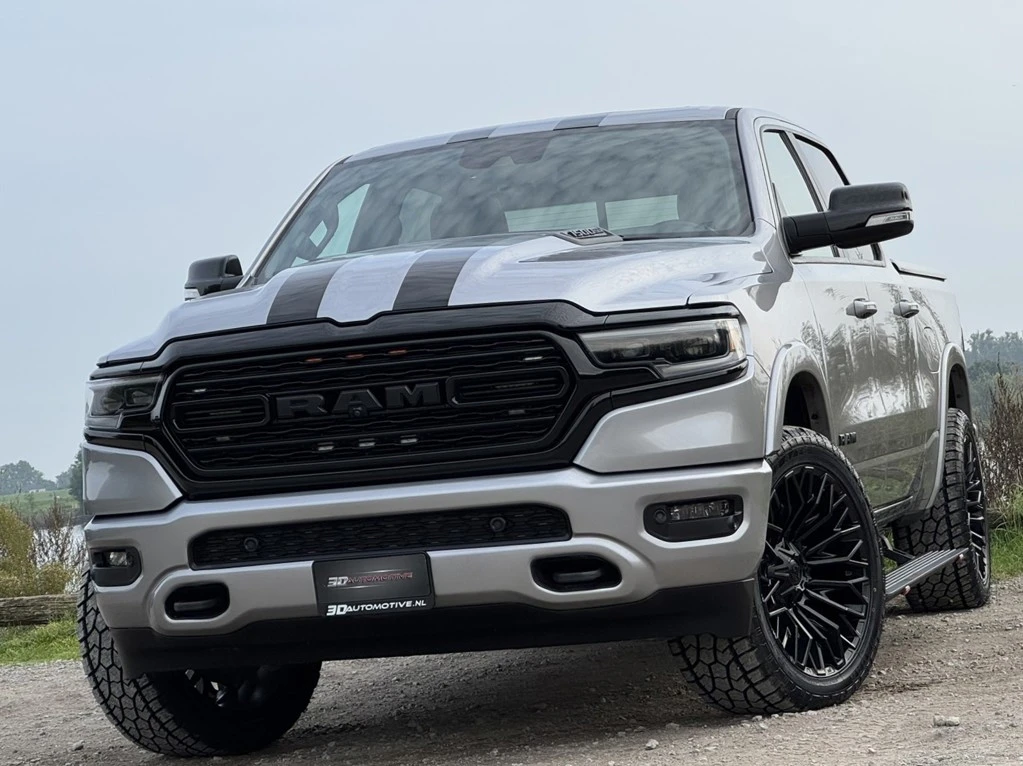 Dodge Ram 1500 2022 - LIMITED NIGHT 5.7L V8, DEALER ONDERH, PANO, LUCHTV, HUD, BLIS, ACC, 360, H&K, KEYLESS, MEMORY, DIGITAL MIRROR afbeelding 1