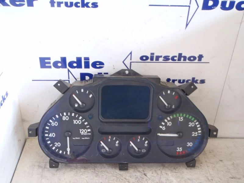 DAF 2002 - 1605300 DASHBOARD Bild 1