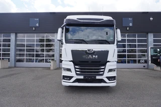 MAN TGX 2026 - 26.520 | 6x2/4 BL SA I 12,3 inch mediasysteem I ACC stop and go I Efficientcruise met predictiveDrive I Standairco | Climatronic I Koelkast | PTO/ NTX/10c image 2 thumbnail