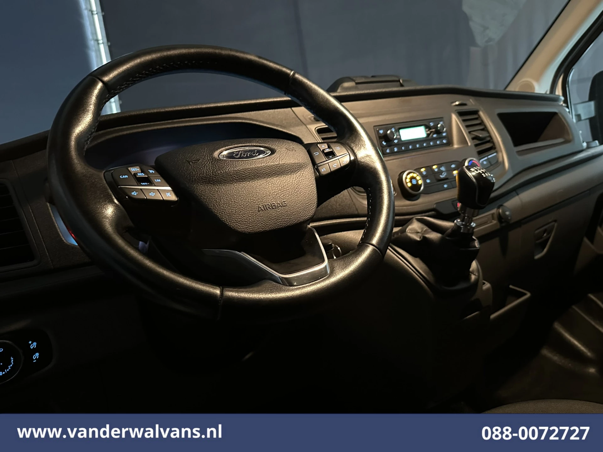 Ford Transit 2022 - 2.0 TDCI 160pk Bakwagen Laadklep Euro6 Airco | 1040kg laadvermogen | Cruisecontrol | Verwamde voorruit imagen 15