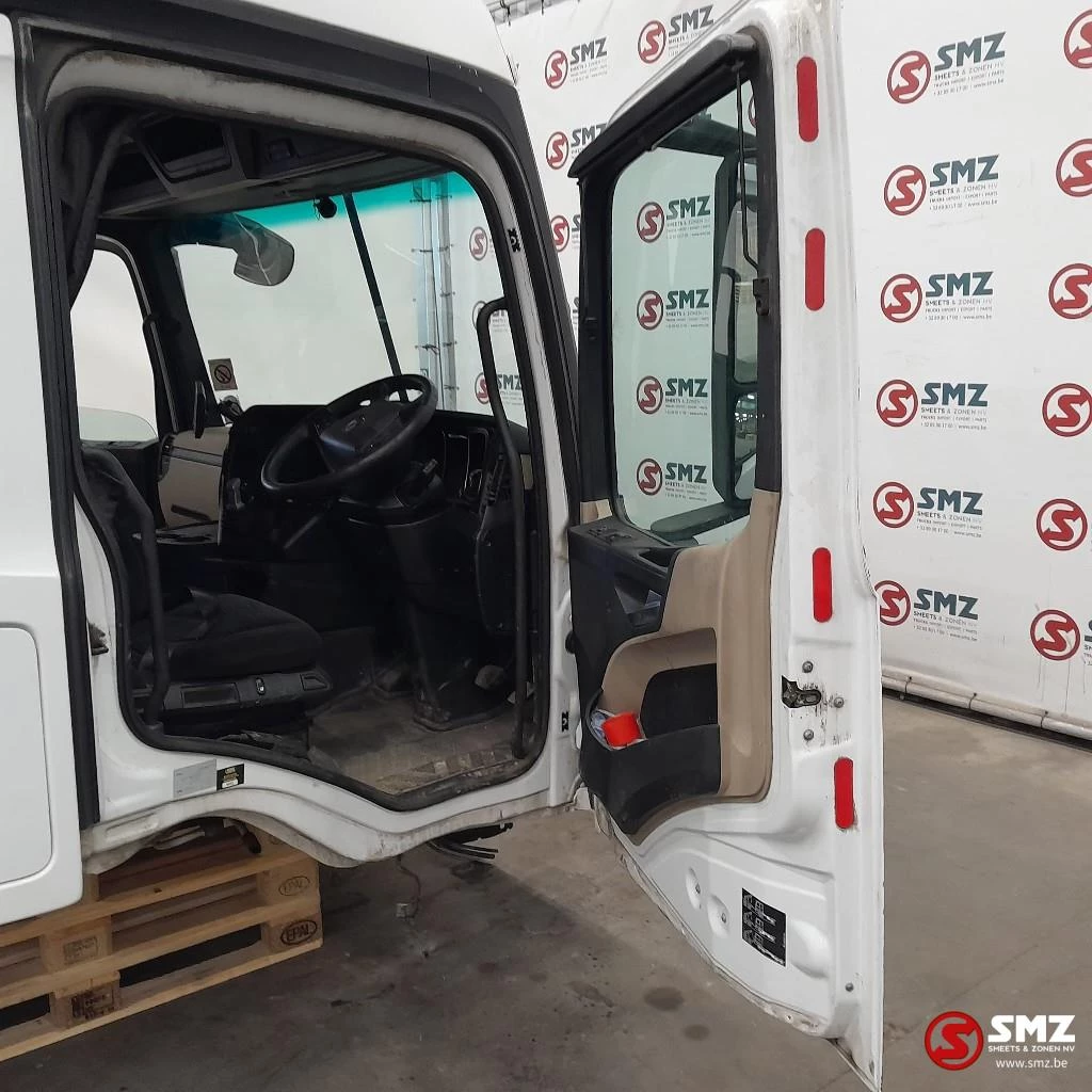 Mercedes-Benz 2016 - Occ cabine RHD Mercedes obrázek 12