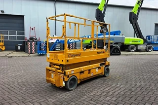 Haulotte 2015 - Compact 8 Electric, 8.2m Working Height, 350kg Cap immagine 2 miniatura