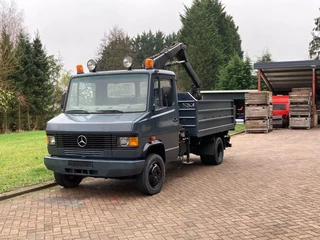 Mercedes-Benz 4x2 809D N/A - N/A te koop