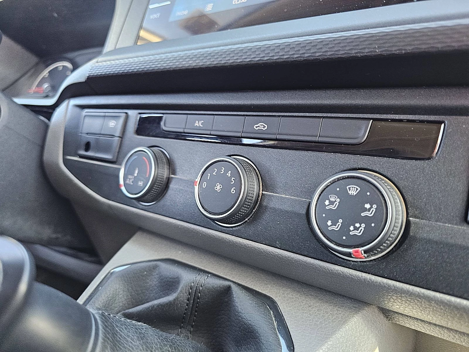 Volkswagen Transporter 2021 - 2.0 TDI zdjęcie 10