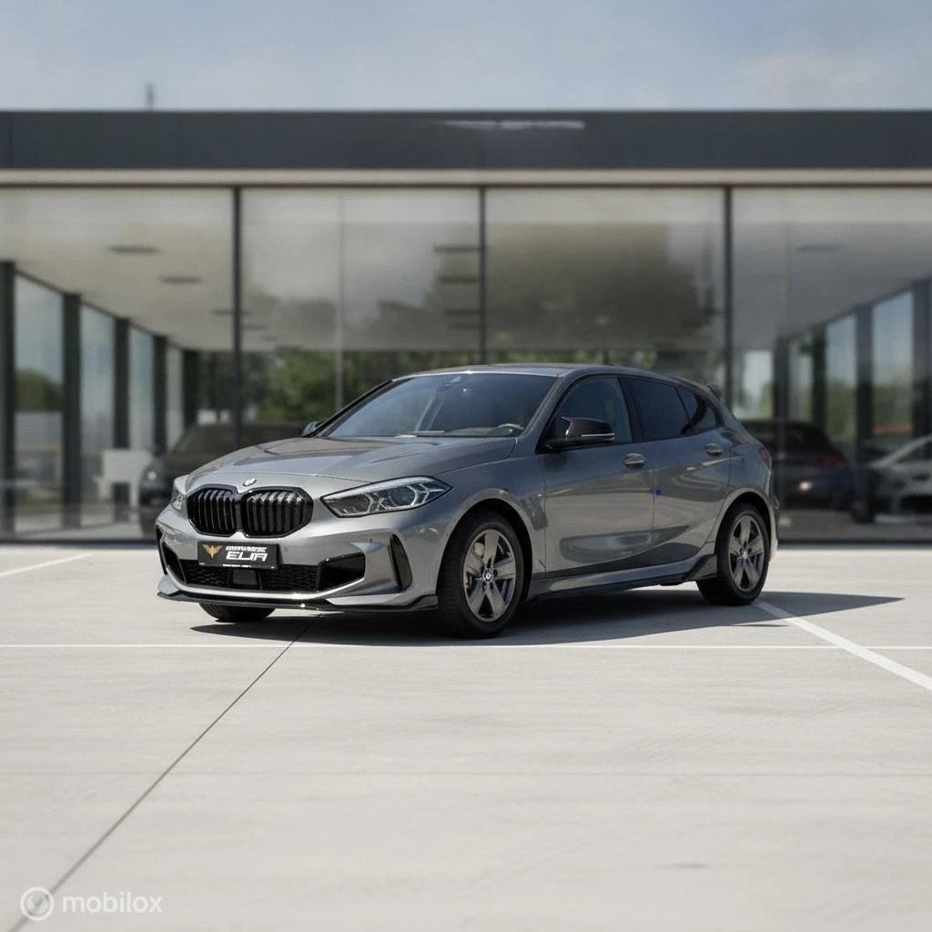 BMW 1 Serie 2022 - 118i M Sport Business | NAV | Camera| Automaat afbeelding 3