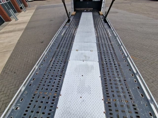 MAN TGL 2009 - 12.240 4x2 Cartransporter - 12T - AS Tronic - Hydraulic deck - Sleeper cab obrazek 16