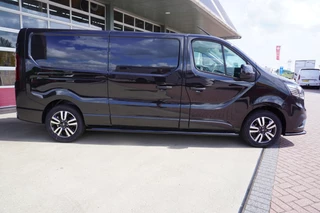 Renault Trafic 2024 - 2.0 Blue dCi 170PK L2H1 Extra Black Edition zdjecie 3