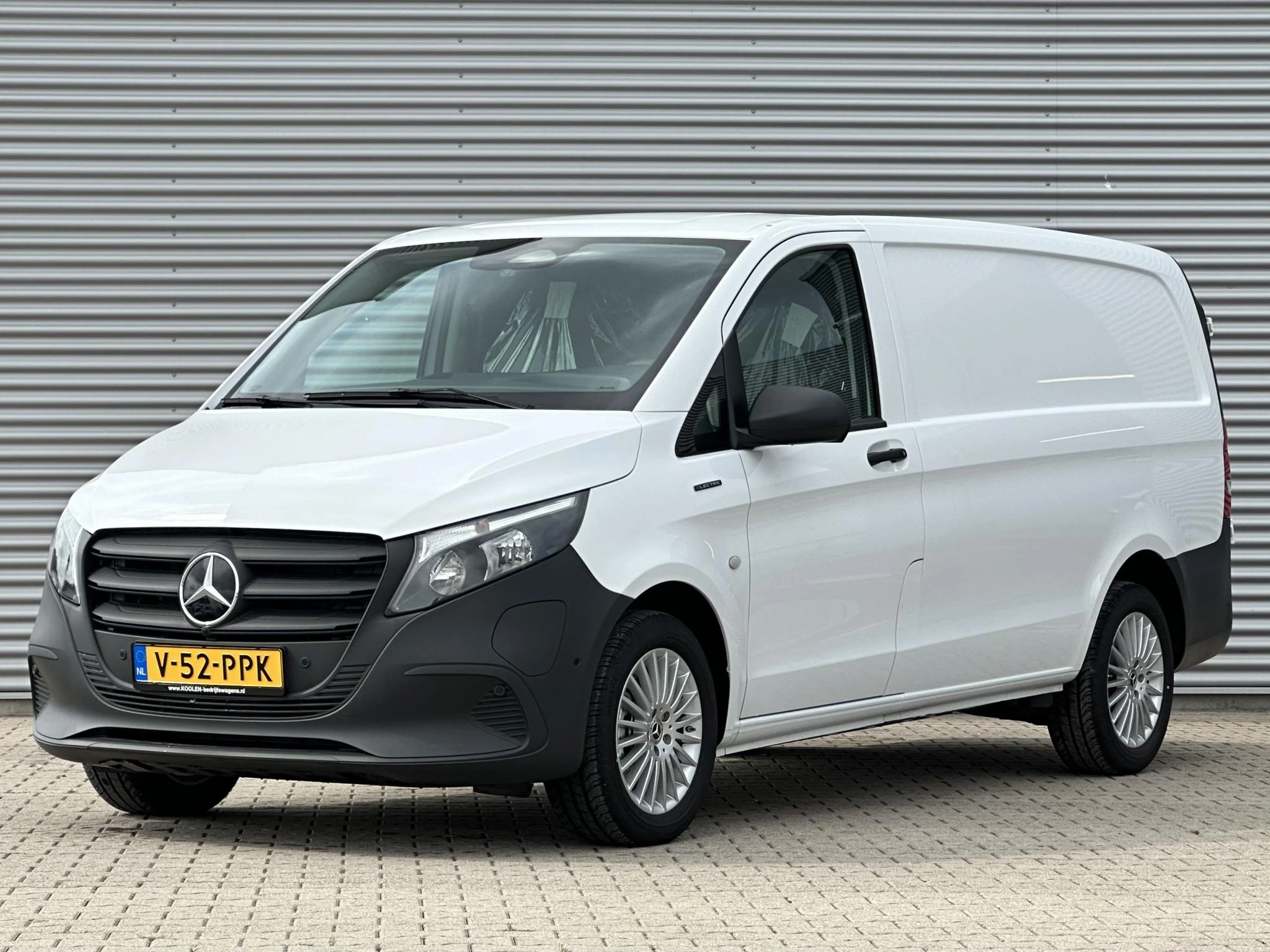 Mercedes-Benz eVito 2026 - eVito 112 L2 60 kWh Pro NIEUW Luxe uitvoering image 1