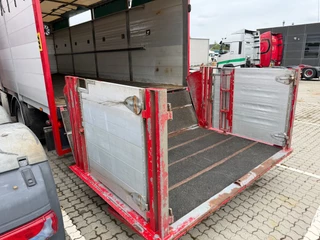 Volvo FM 2007 - 300 4x2 - Livestock 1 deck - Euro 4 - I shift image 14