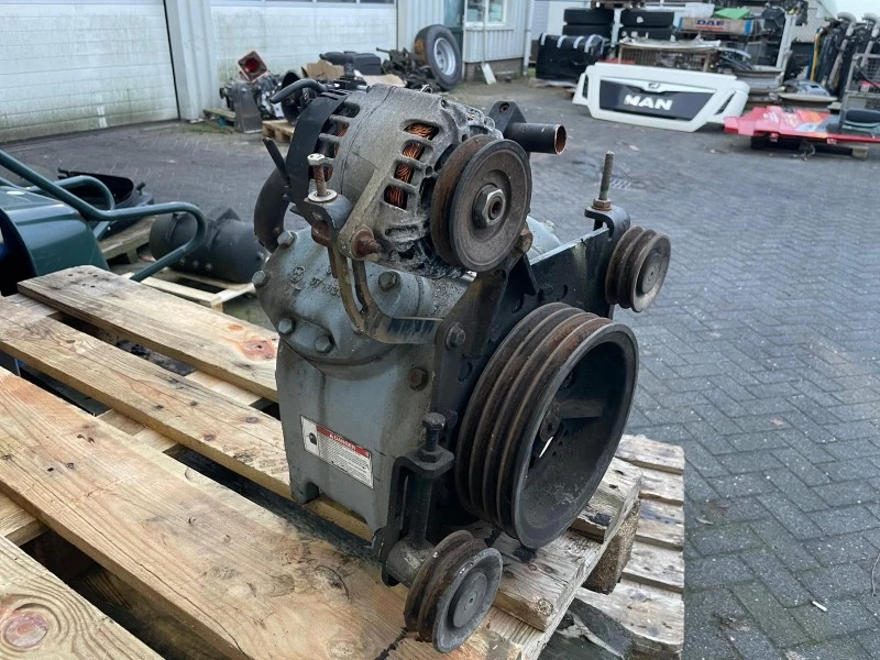 Carrier - 18-00063-01 TRANSICOLD COMPRESSOR-FROM COOL TRAILER image 2
