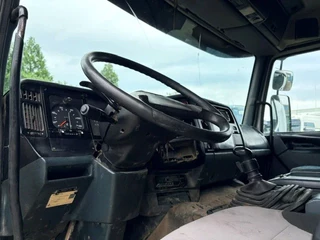 Renault Premium 385 1997 - .26G 6x2 PALFINGER / KIPPER (MECHANICAL PUMP / EURO 2 / 10 TIRES / ZF16 MANUAL GEARBOX / P.T.O. / ETC.) obrazek 14