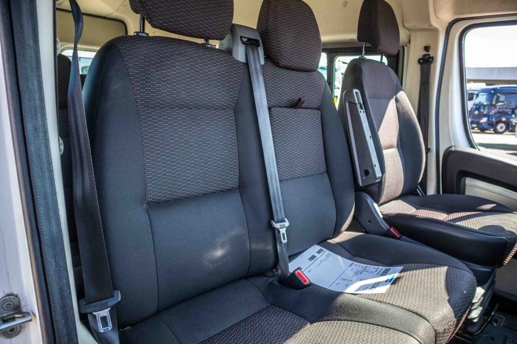 Citroën Jumper 2019 - 2.2 HDI - 9 P. obrázek 13