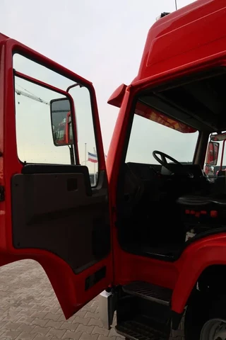 Volvo FL 7.260 1997 - FL7.260  42T - 1997 - Globetrotter rooftop image 33