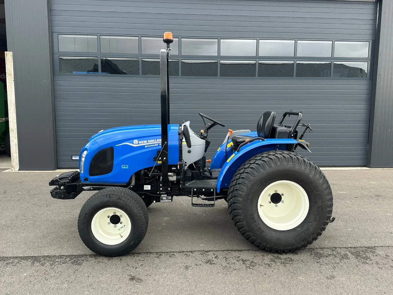 New Holland 2024 - Boomer 55 image 4