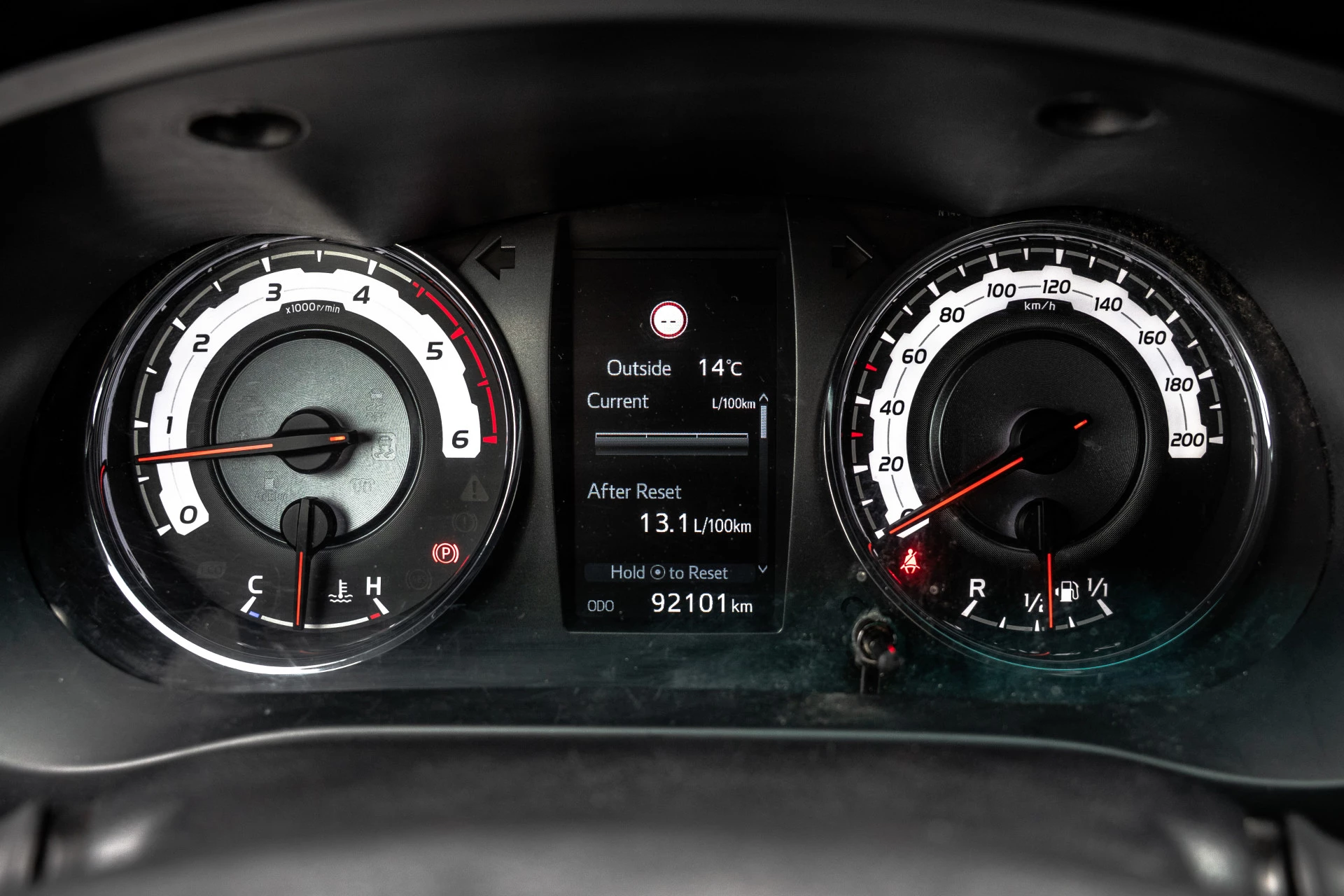 Toyota Hilux 2020 - 2.4 D 4WD | 150 PK | LED | Camera | Cruise | Navi | Climatronic | Trekhaak immagine 13