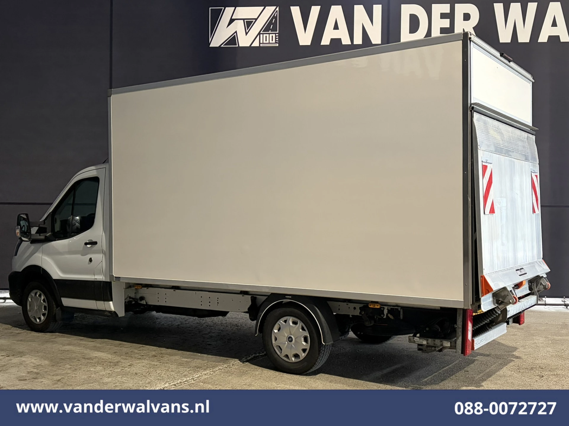 Ford Transit 2022 - 2.0 TDCI 131pk Bakwagen Laadklep Euro6 Airco | 1040kg laadvermogen | Cruisecontrol | Verwarmde voorruit image 10