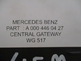 Mercedes-Benz - A 000 446 04 27 CENTRAL GATEWAY - ZGS 003 afbeelding 2 miniatuur