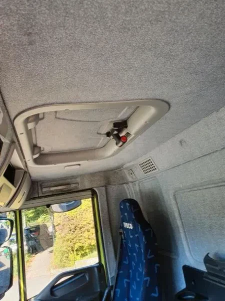 Iveco 2009 - 260S 42 WAAGE 5 cbm Zöller Medium XXL 24 Umleerer image 19