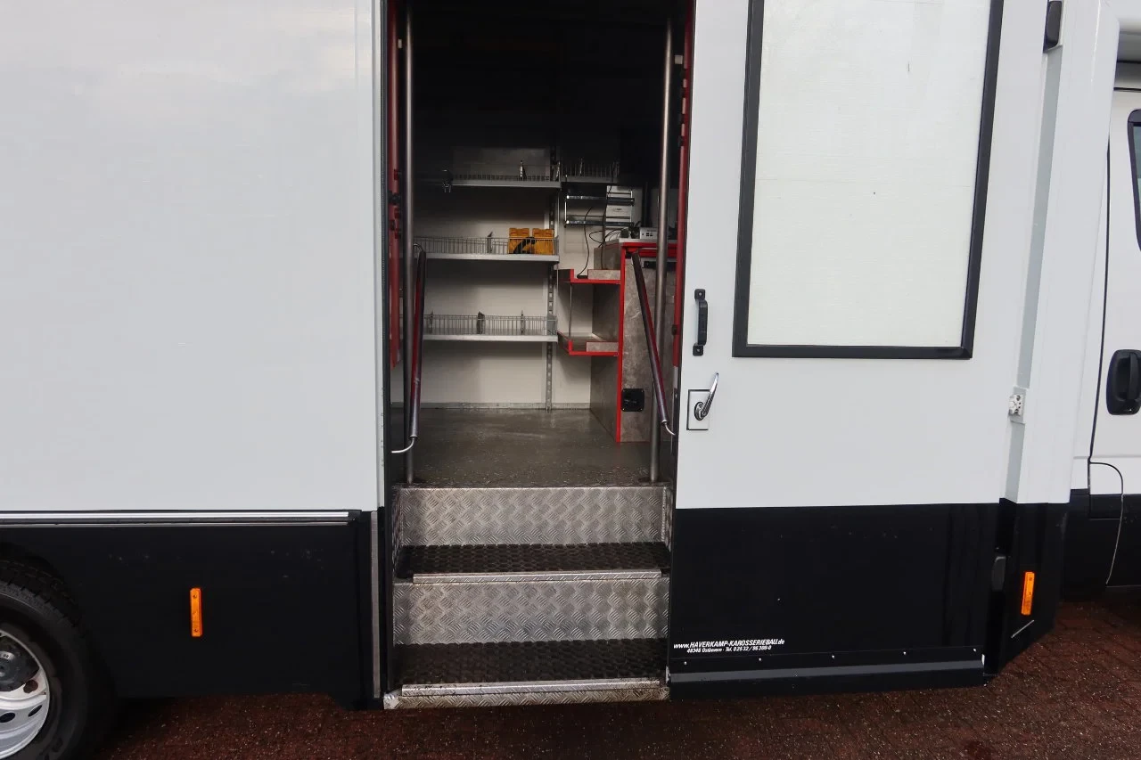Iveco 72C180 2021 - Verkoopwagen / Promotion Super Market! immagine 13