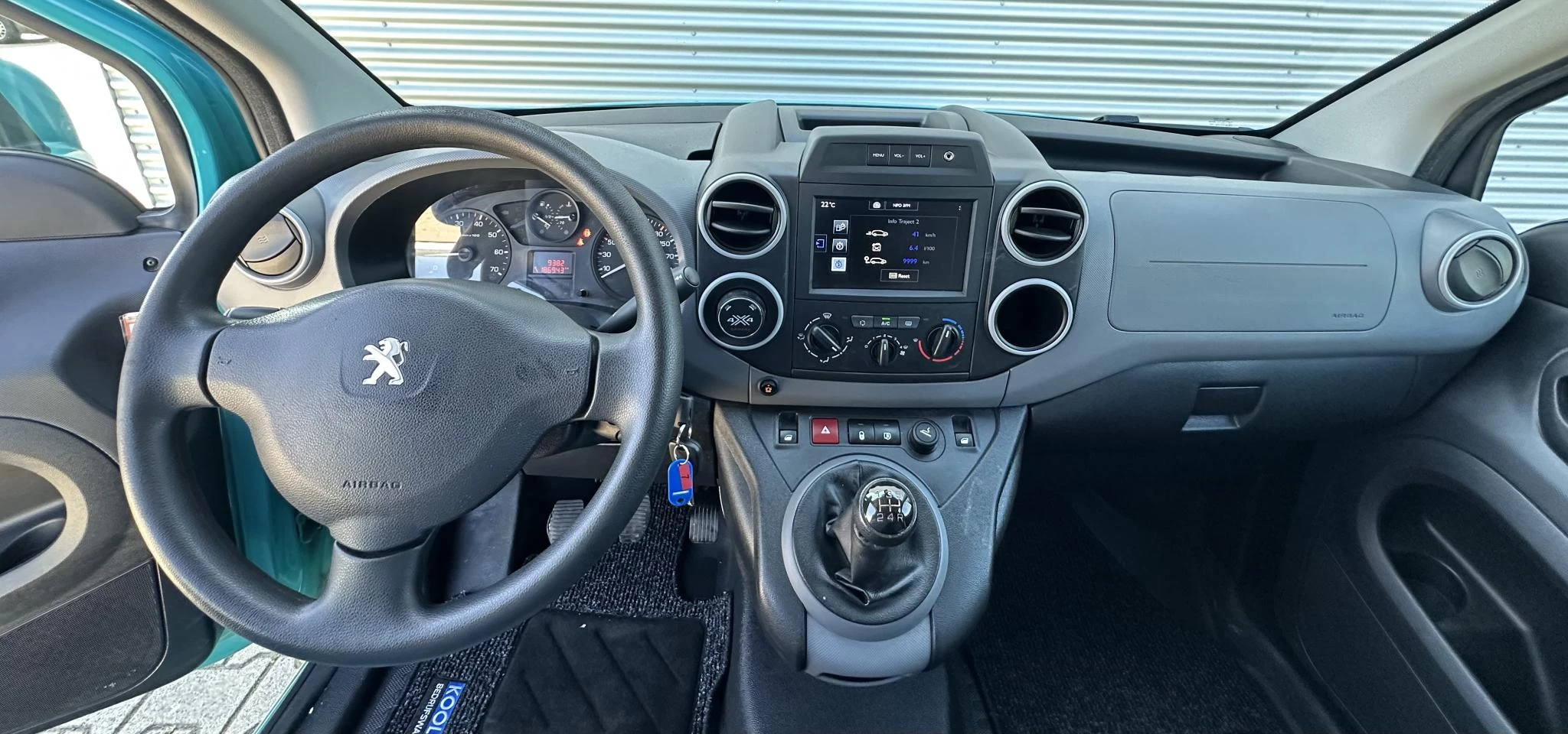 Peugeot Partner 2017 - 4X4 Dangel imagen 2