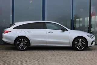 Mercedes-Benz CLA 2023 - Shooting Brake 250e AUT8 Luxury Line (FACELIFT) NIGHT PAKKET LEDER SFEER KEY-LESS GO CAMERA CARPLAY afbeelding 1 miniatuur