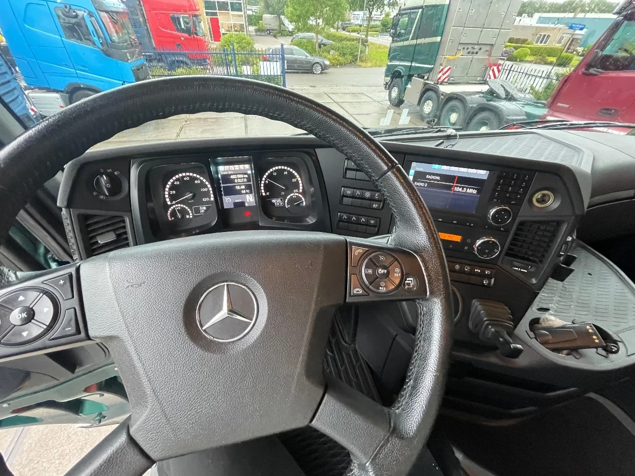 Mercedes-Benz Arocs 2015 - Arocs 4163 8x4/4 image 12