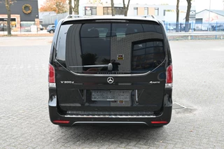 Mercedes-Benz V-Class 2024 - 300d 4-Matic AMG DC L3 XL zdjecie 16