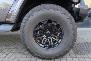 Jeep Wrangler 2019 - 2.0T Unlimited Hardtop + Electrische softtop / liftkit / Warn lier obrazek 9