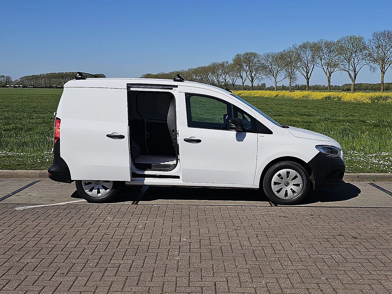 Mercedes-Benz Citan 2022 - 110 CDI zdjęcie 13
