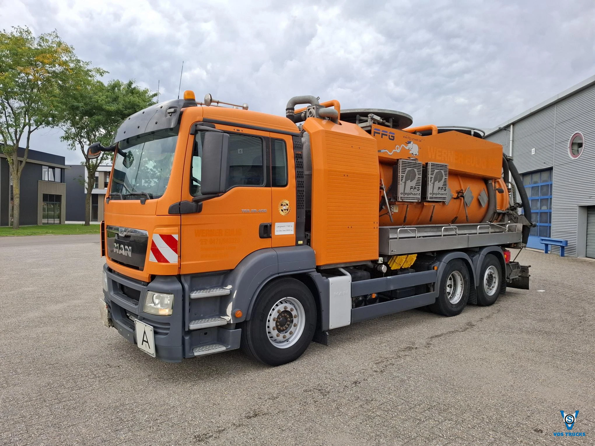 MAN TGS 2014 - 28.400 / GERMAN GULLY SUCKER / 227844 KM / ELEPHANT 2000 / CAPACITY 11000 LITER / 170 BAR / LIFT+LENKACHSE / MANUAL / EURO-6 / 2014 afbeelding 1