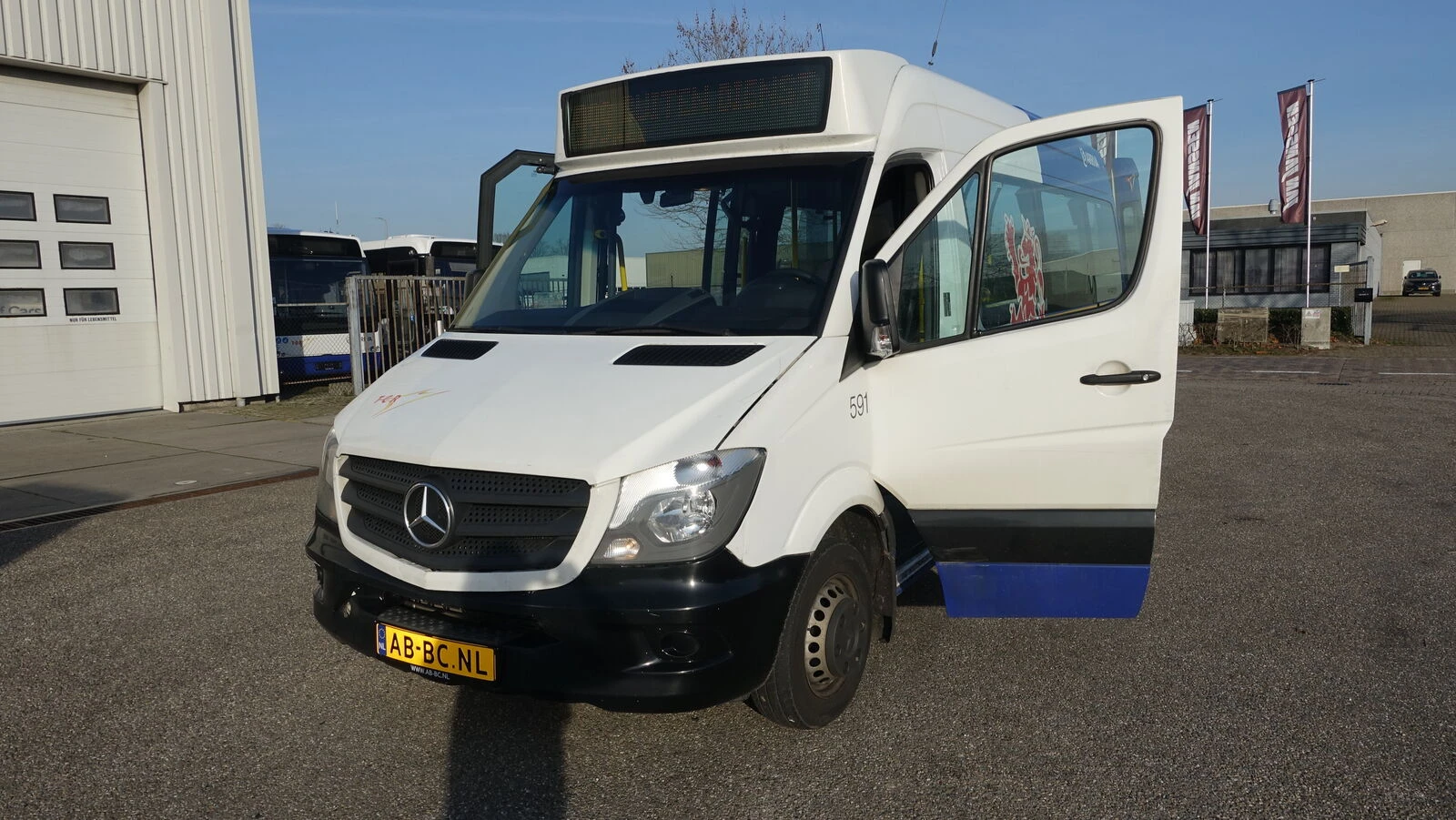 Mercedes-Benz Sprinter 2016 - city 35 - 14 Seats EURO 6 zdjęcie 37