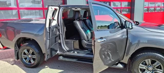 Toyota Hilux 2022 - 2.4 D-4D 4x4 Automaat | 150pk | Luxe uitvoering Hilux 2.4 D-4D 4x4 Automaat afbeelding 7