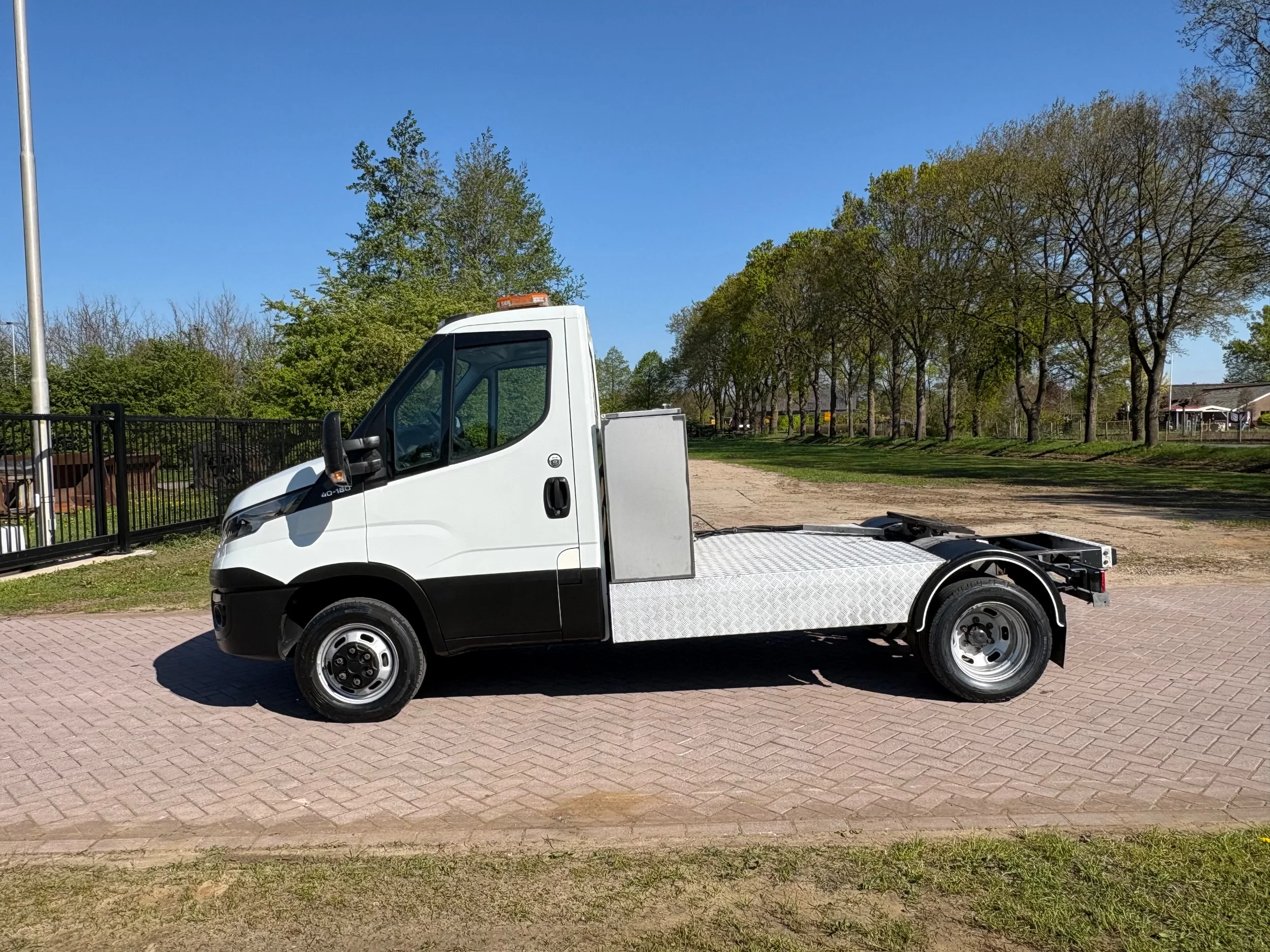 Iveco Daily 2018 - 40C18 Be trekker 7.7 TON euro 6 (42.772 KM obrázek 4
