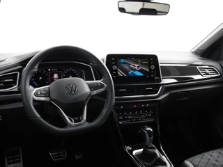 Volkswagen T-Roc 2025 - 1.5 TSI 150pk Automaat R-Line Edition afbeelding 3 miniatuur