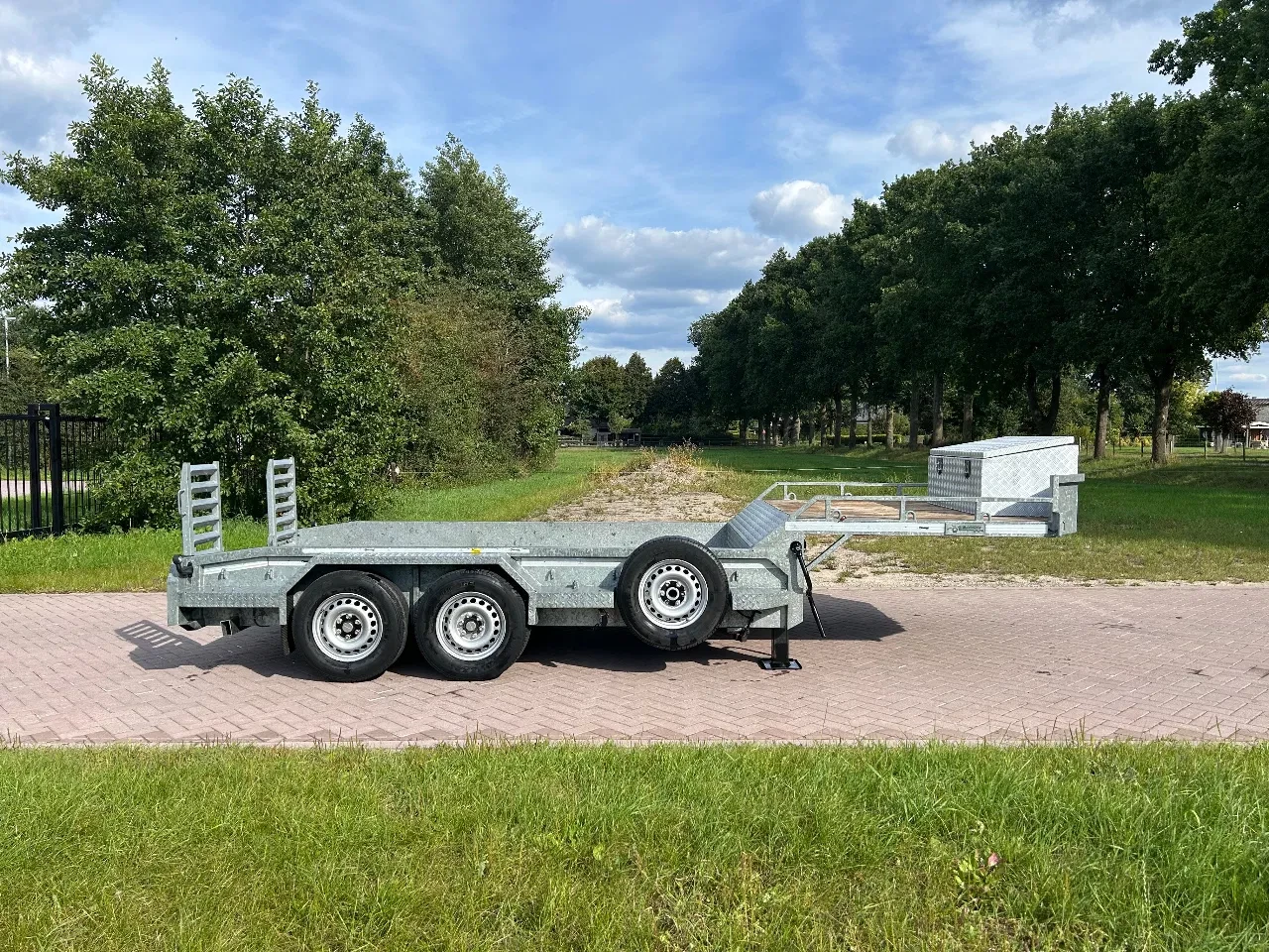 Veldhuizen 2020 - Be oplegger kuip dieplader 7 TON (2020 obrázek 1