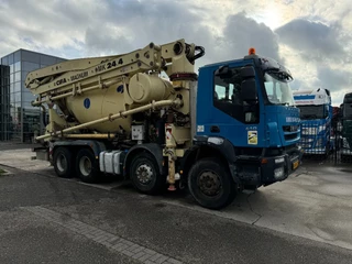 Iveco EuroTrakker 2008 - 410 8X4 CIFA PUMP 24M + MIXER FULL STEEL + REMOTE CONTROL image 11
