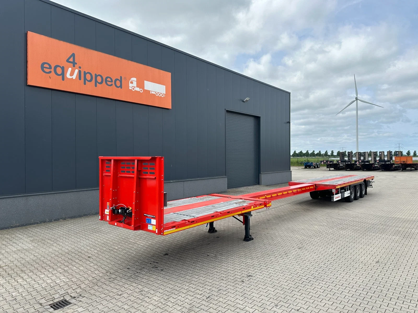 Kässbohrer LOWBED 2026 - new and unused Heavy-Duty flatbed / 690cm extendable / steering axle / discbrakes / NL-trailer / APK: 04-2027 afbeelding 1