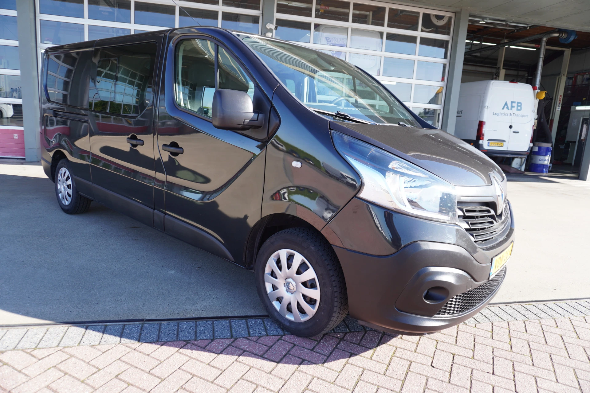 Renault Trafic 2019 - 1.6 dCi T29 L2H1 125PK Dubbelcabine Work Edition imagem 1