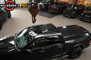 Dodge Ram 2016 - 2500 limited 6.7L Cummins Black Edition obrazek 26