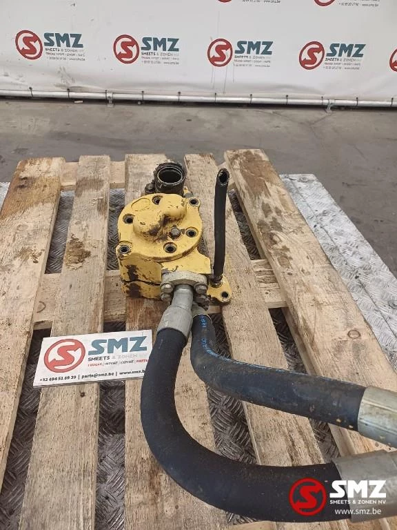 Caterpillar - Occ hydraulische pomp D6M Caterpillar afbeelding 4