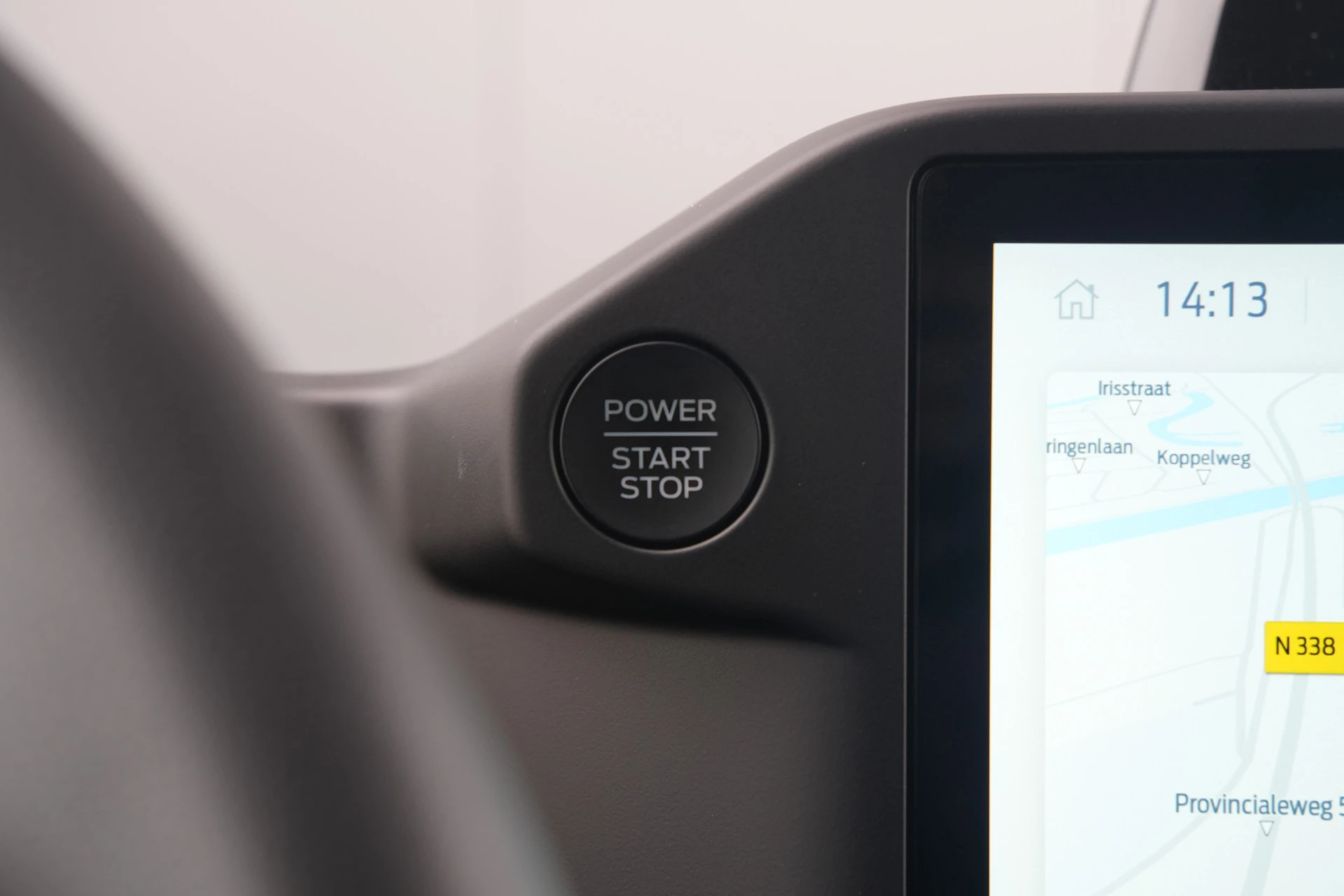 Ford Transit Custom 2026 - 340 2.5 PHEV L2H1 Kombi Trend 9 zits - Carplay - Camera - Navigatie - Airco achterin - Cuise - Rijklaar afbeelding 25