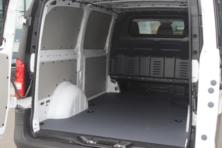Mercedes-Benz eVito 2024 - eVito 112 L2 66 kWh /AIRCO/NAVI/CAMERA/SNELLADEN afbeelding 3 miniatuur