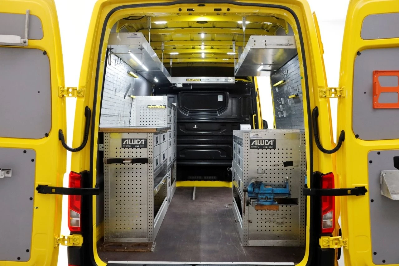 Volkswagen Crafter 2022 - 35 2.0 TDI 140pk L3H3 (L2H2) Highline Servicewagen Inrichting/230V/Standkachel 02-2022 obrázek 3