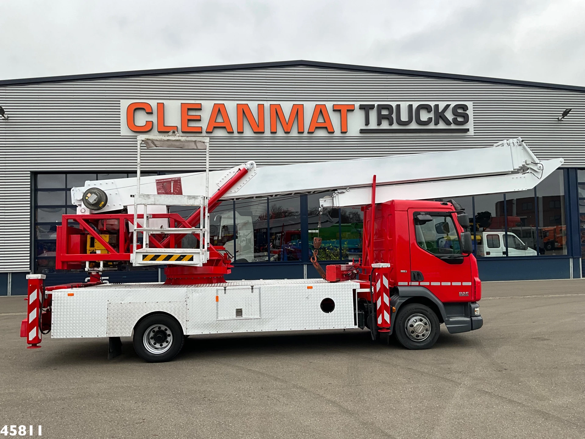 DAF FA 45 CF 220 Klaas 34 meter Dachdeckerkran 2009 afbeelding 5