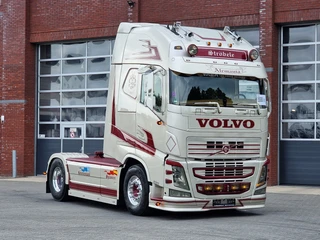 Volvo FH 2017 - 13.500 Globetrotter XL 4x2 - Show truck - Retarder - Custom interior - I parkcool te koop
